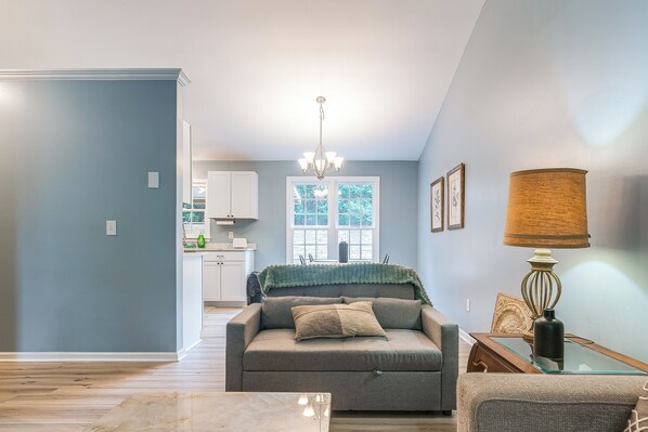 House (2 Bedrooms) | Interior