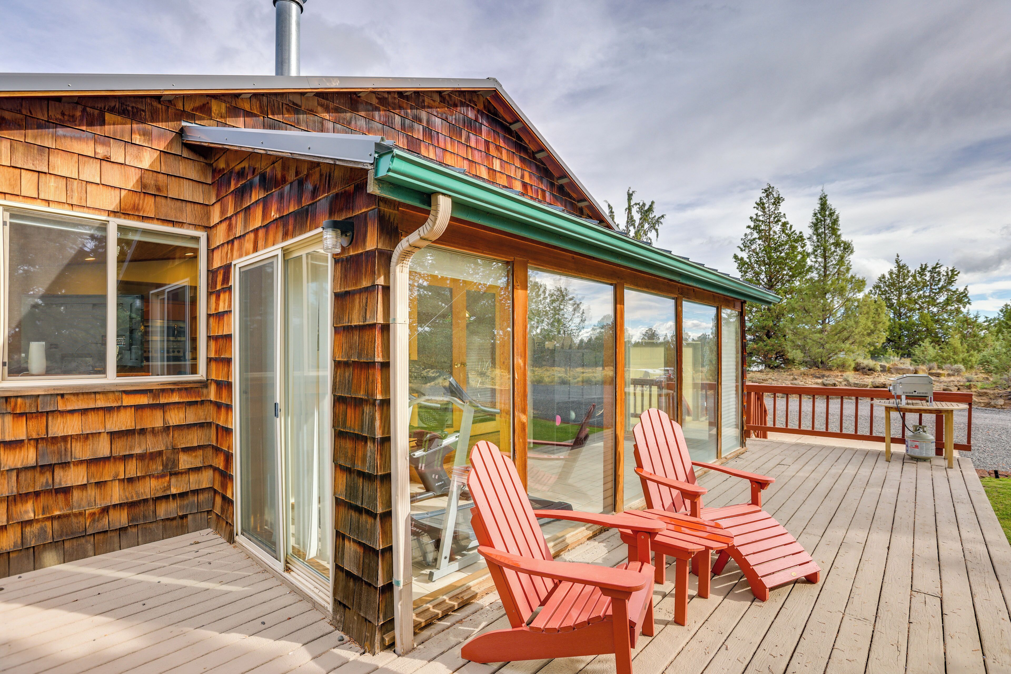 House (3 Bedrooms) | Front of property