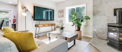 Apartment (2 Bedrooms) | Front of property