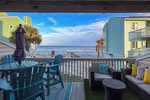 Apartment (2 Bedrooms) | Front of property