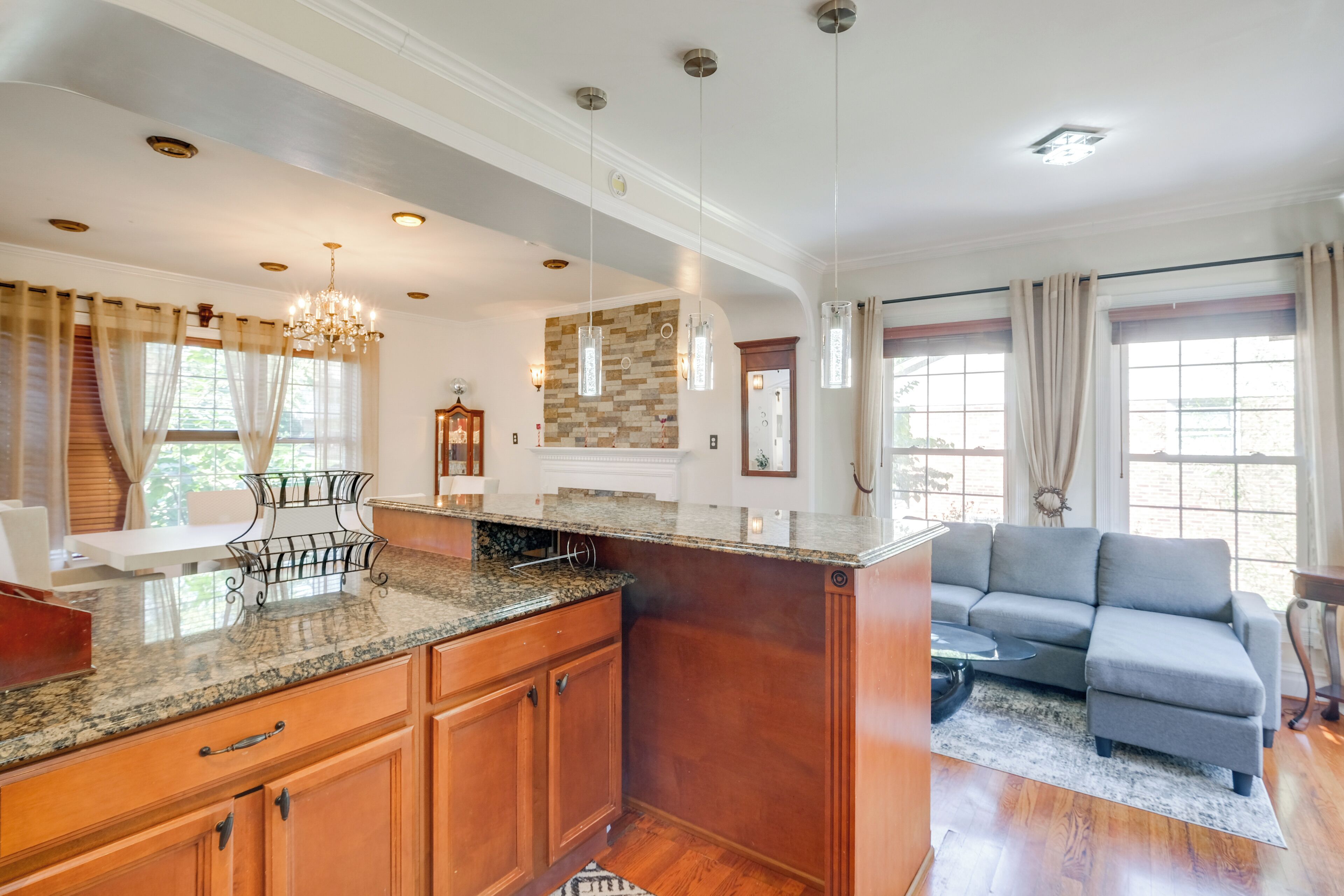 House (3 Bedrooms) | Interior