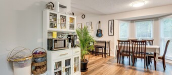 การเข้าถึง I-20 ไปแอตแลนตาง่าย: ที่พักชานเมืองพร้อมสนามหญ้า