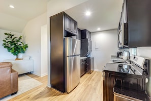 House (2 Bedrooms) | Interior - Chic Cabin! Epic Views of Grandfather Mountain (Blowing Rock)