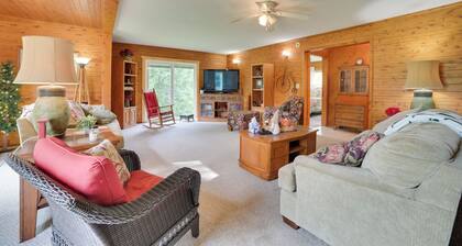 Pet Friendly Mullett Lake Home 3 Mi to Marina!