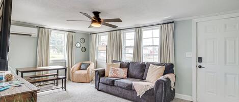 House (2 Bedrooms) | Front of property