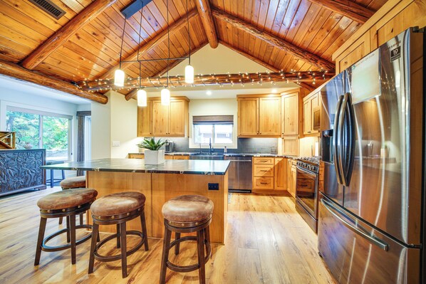 House (2 Bedrooms) | Interior