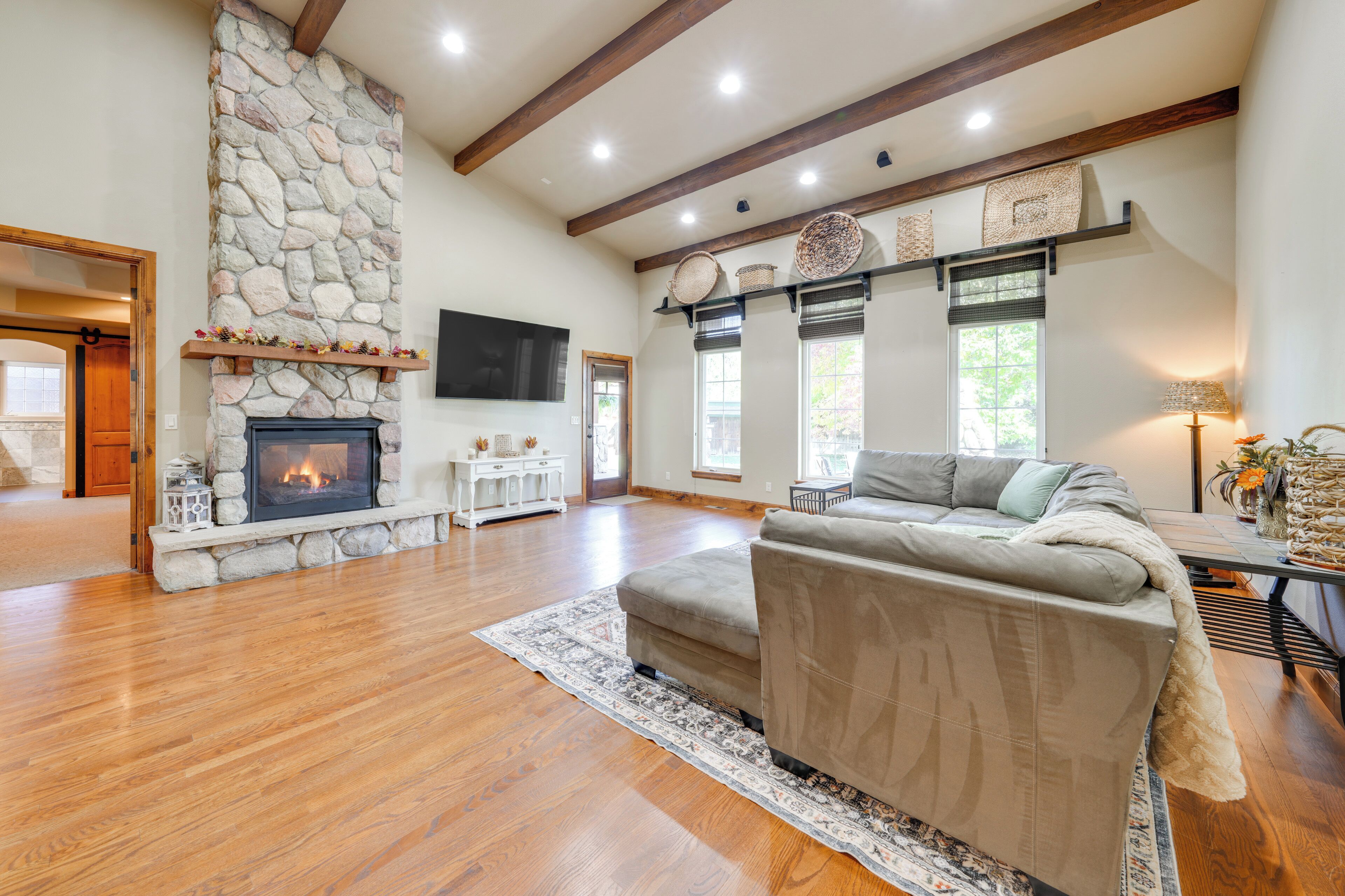 House (3 Bedrooms) | Interior