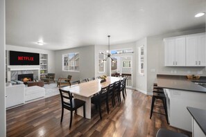 Interior - Charming Family Stay w Arcade Theatre, Ski Haven! Walking trails and river walk in backyard! (South Jordan)