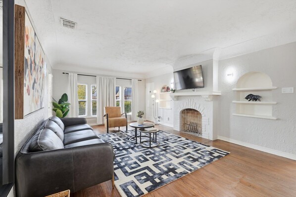 Televisión y oficina