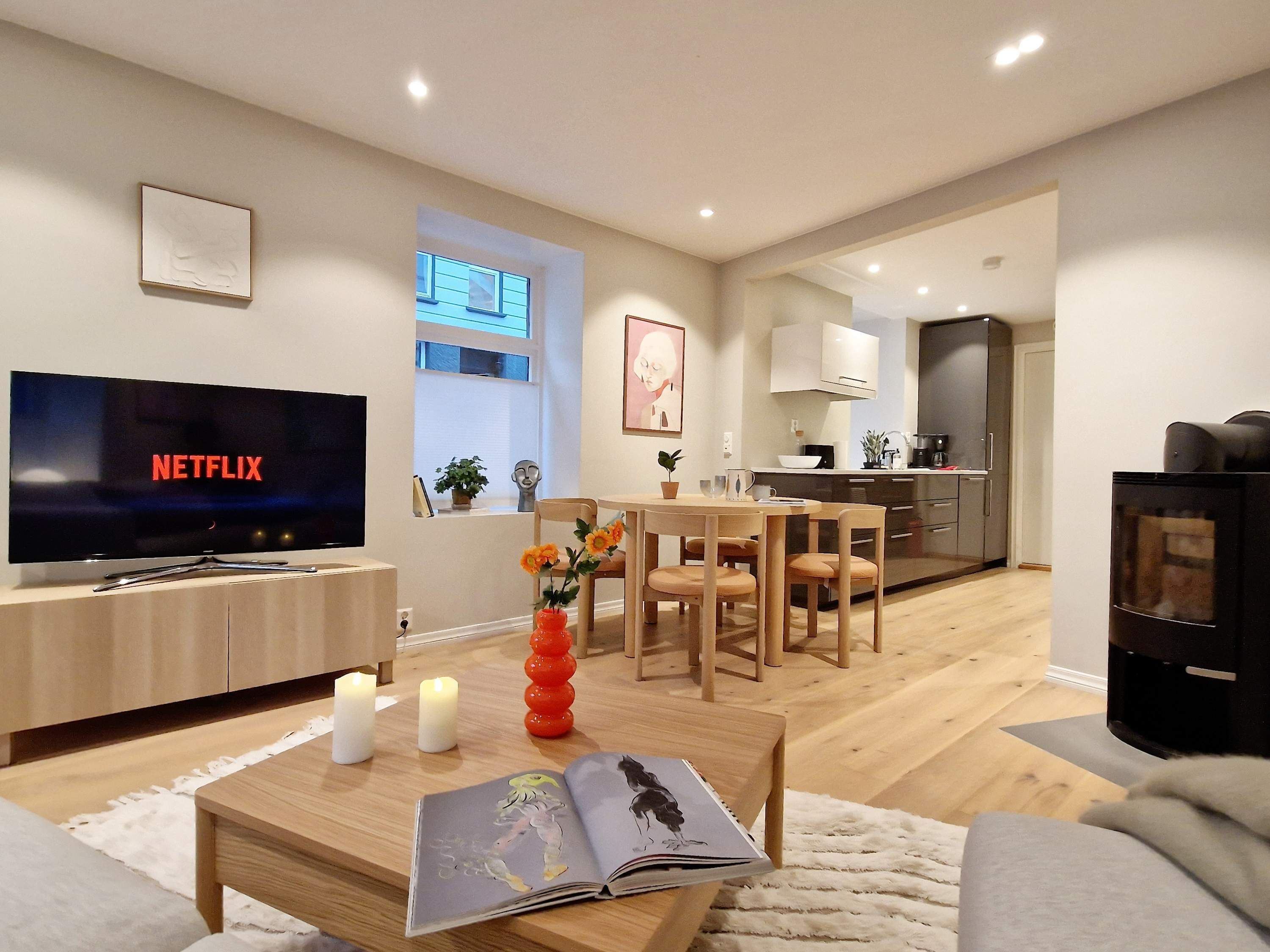 TV, fireplace, offices