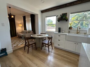 Interior - Private duplex (second floor) centrally located to beaches and the city of Miami. (Miami)