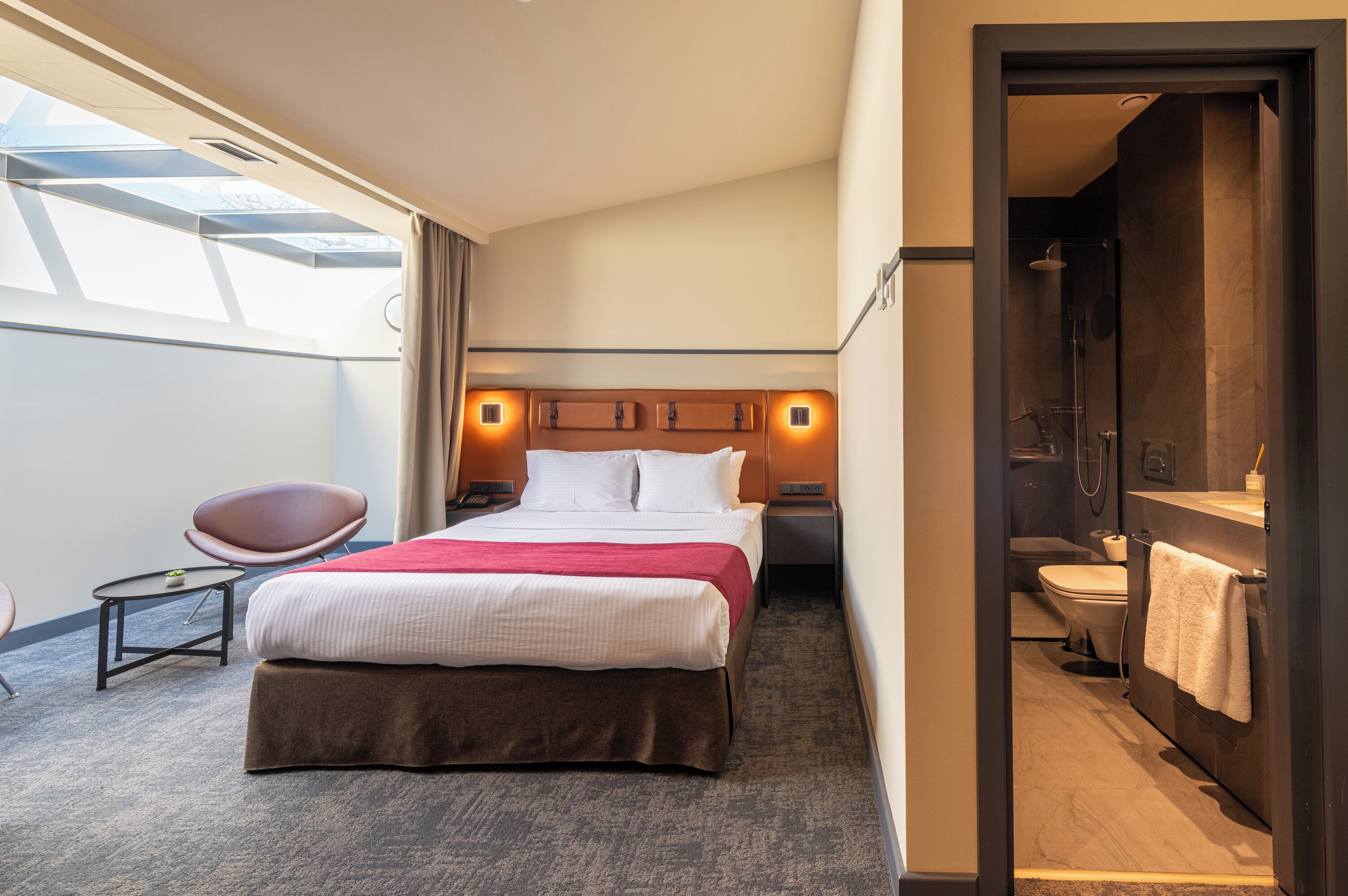 Chambre Double Supérieure | Bureau, chambres insonorisées, Wi-Fi gratuit