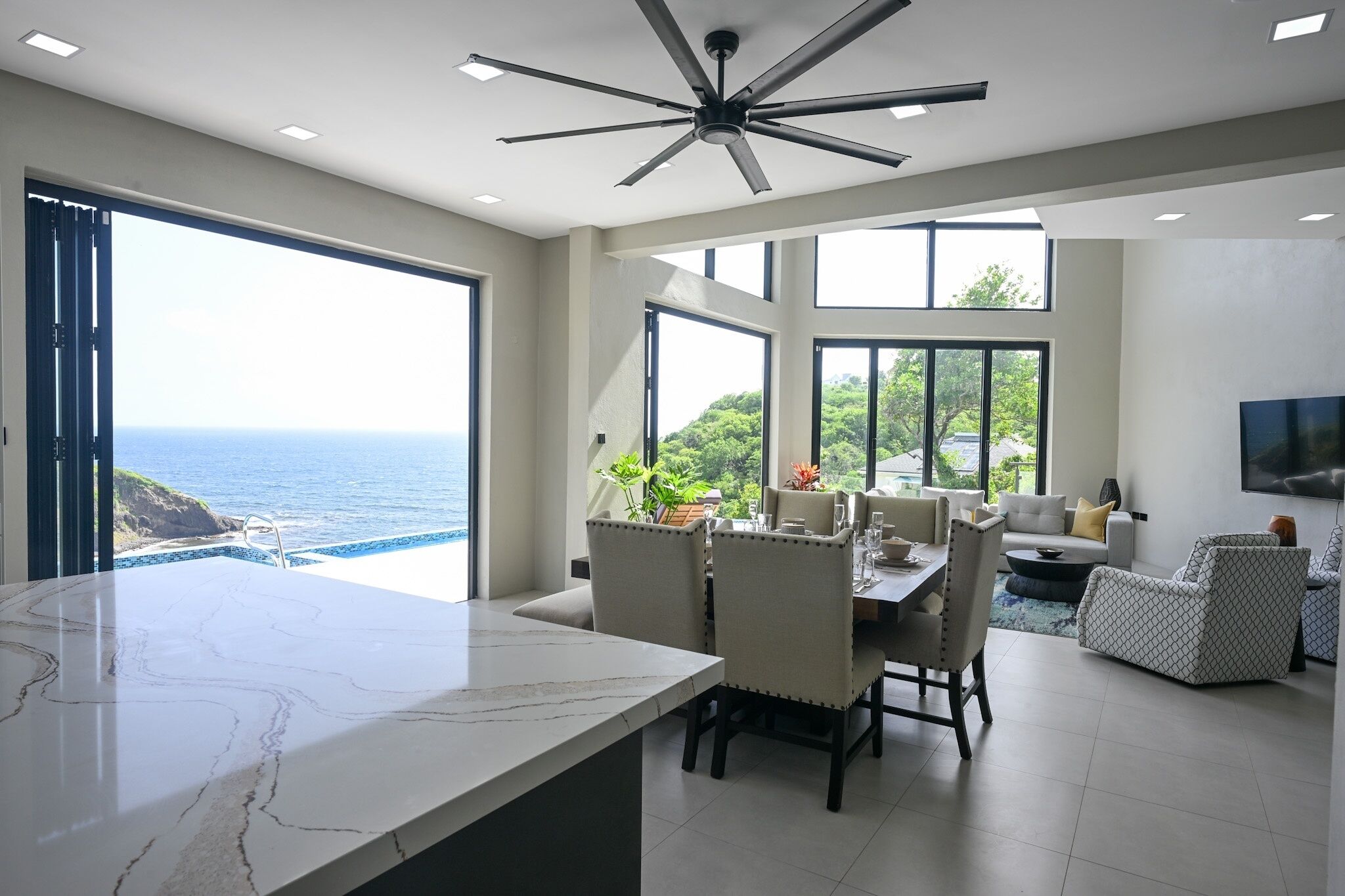 Villa, 4 Bedrooms | Tempat makan