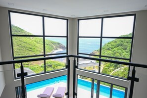 Huvila, 4 makuuhuonetta | Uima-allas