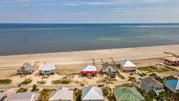 House, 4 Bedrooms | Beach