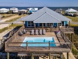 House, 4 Bedrooms | Pool