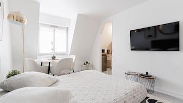 Casa | Espaço de trabalho para notebook, ferros/tábuas de passar roupa