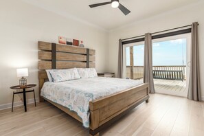 4 slaapkamers, een strijkplank/strijkijzer, internet, beddengoed