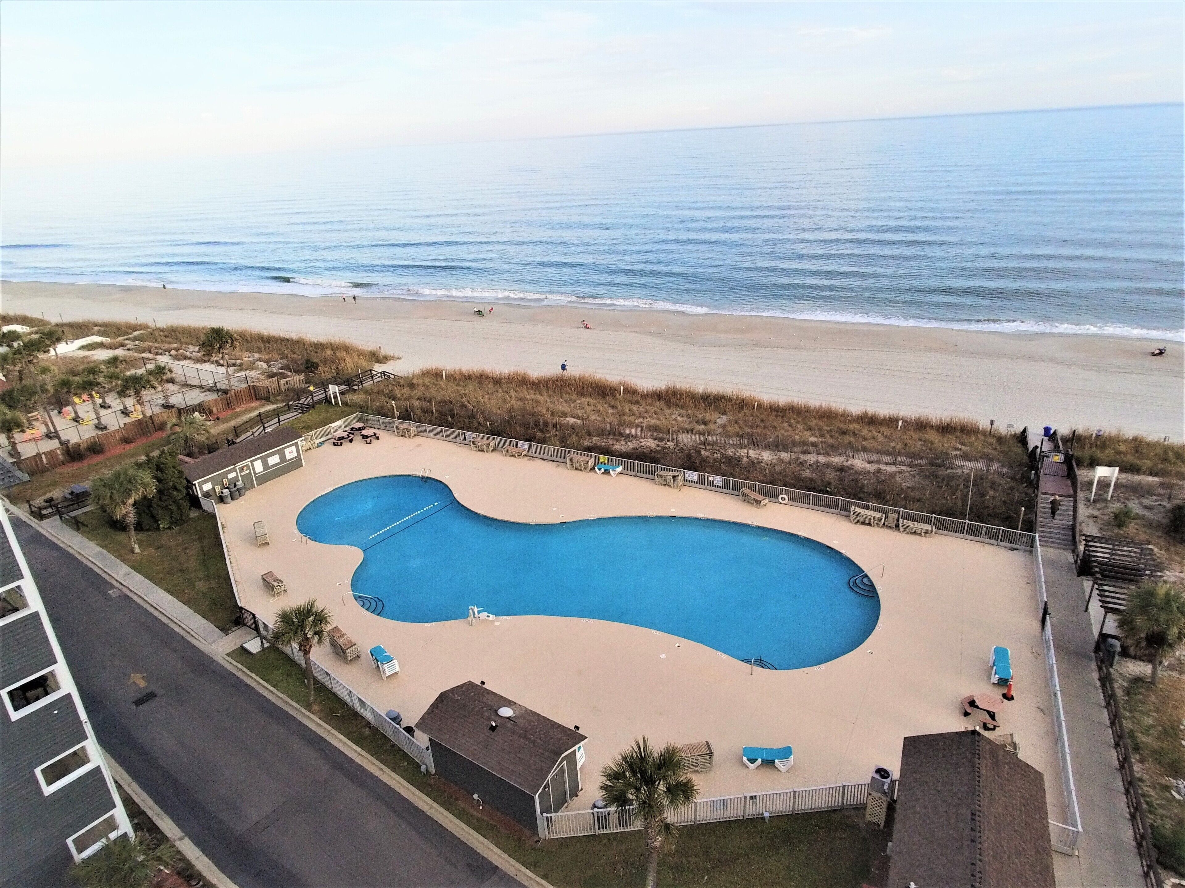 Piscine couverte, piscine extérieure