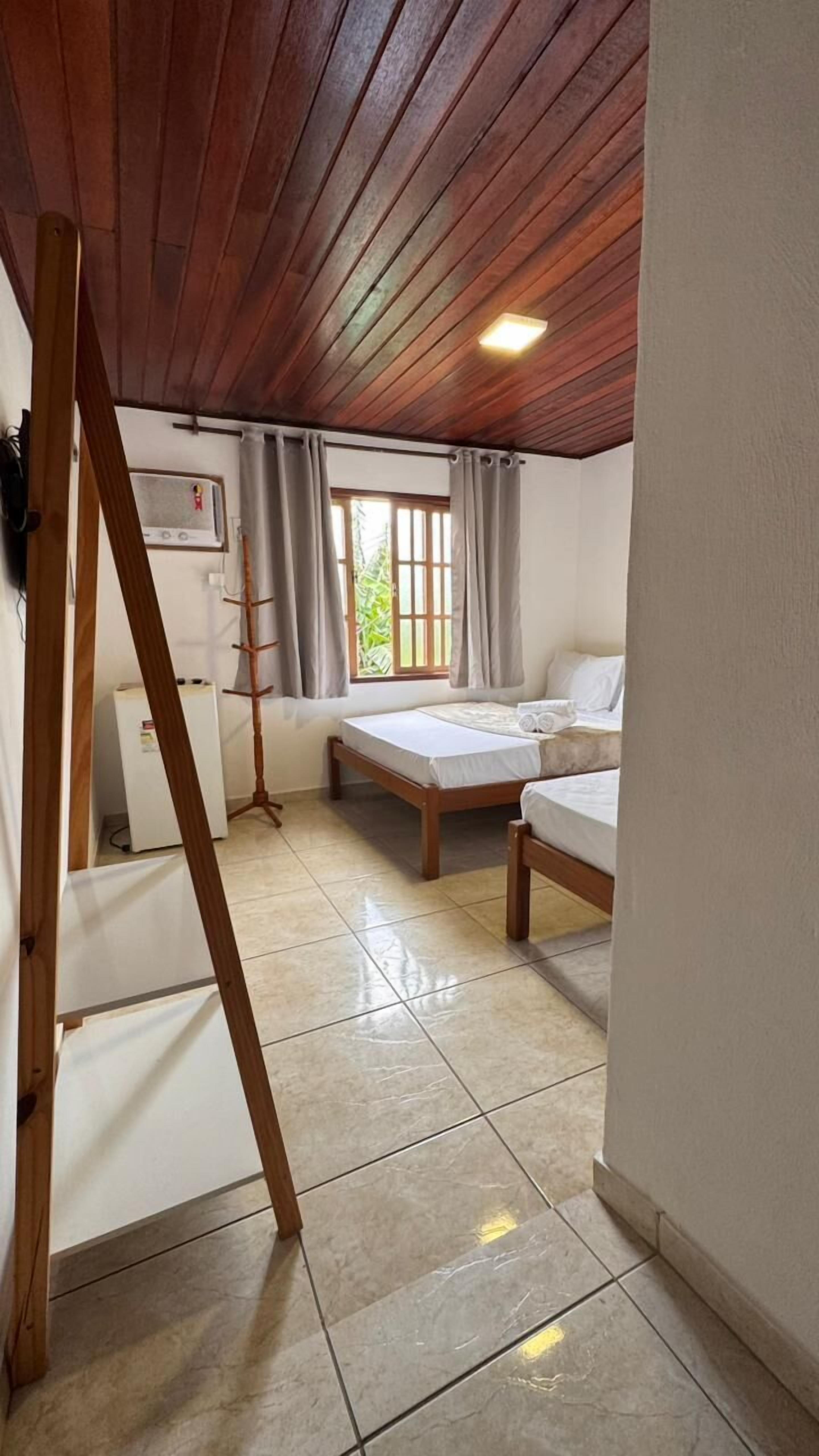 Basic Triple Room | Blackout drapes, free WiFi