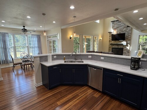 Large Family Gathering Kelleys Island Rental