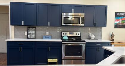 Large Family Gathering Kelleys Island Rental