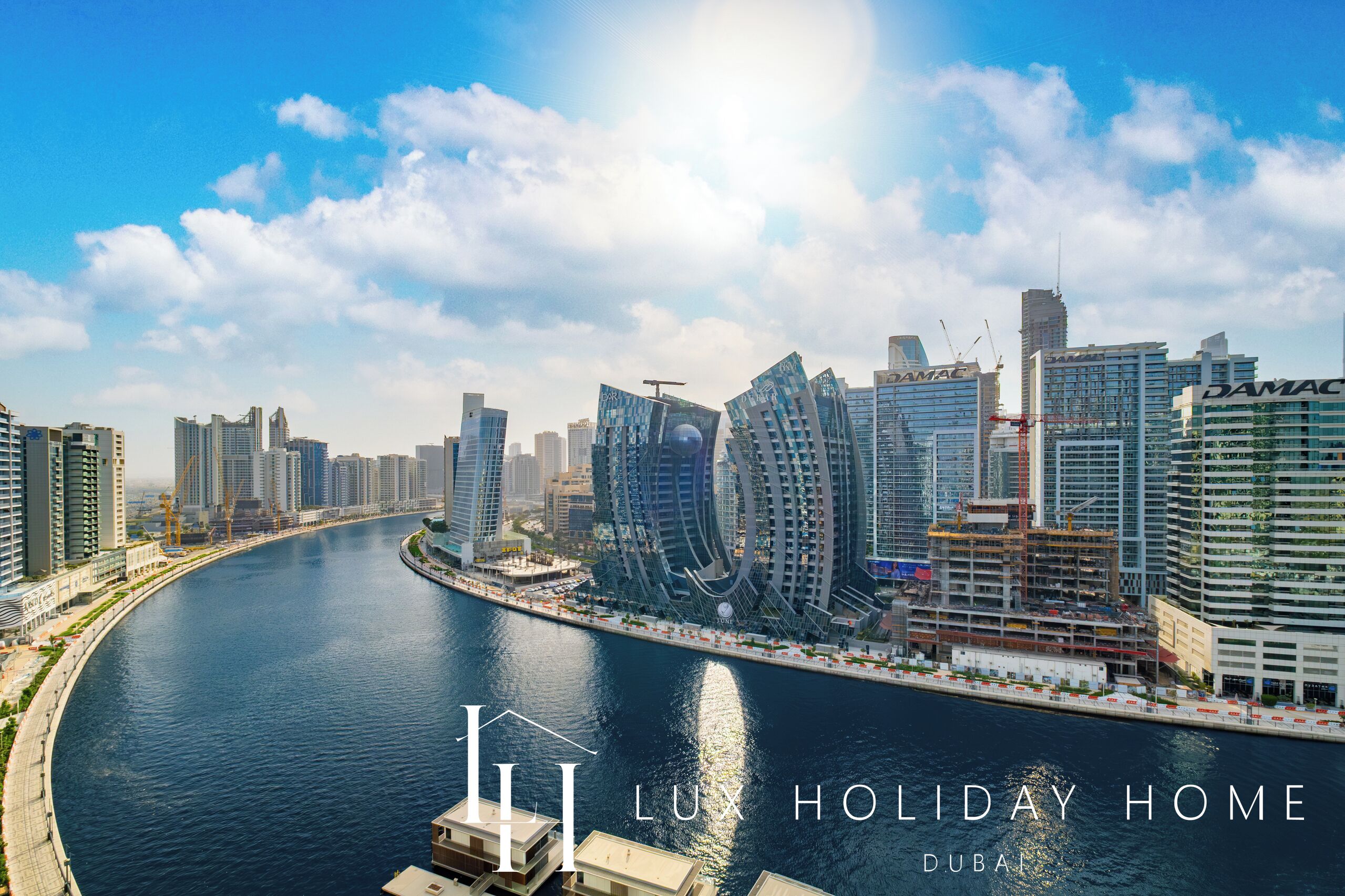 المنشأة  من الخارج