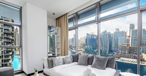 Apartamento, vista para o canal | Área de estar