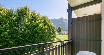 Mountain Apartment Near Village Centre