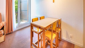 Apartment | Dining - Mountain Apartment Near Village Centre (Villard-de-Lans)