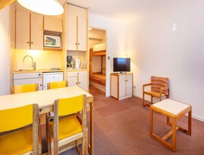 Apartment | Dining - Mountain Apartment Near Village Centre (Villard-de-Lans)