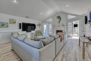 Smart-TV, fotballspill og bordtennis