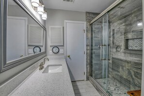 Shower, towels - Five Bedroom Home with a Private Pool on the Channel and Pet Friendly (Garden City Beach)