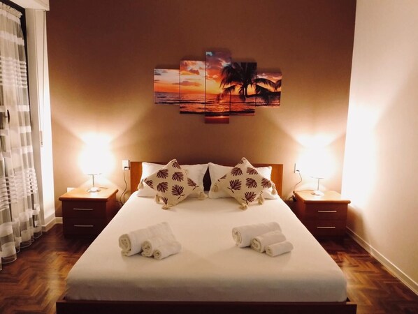 Suite, 2 Bedrooms, Balcony, Mountain View
