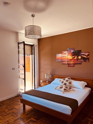 Suite, 2 Bedrooms, Balcony, Mountain View