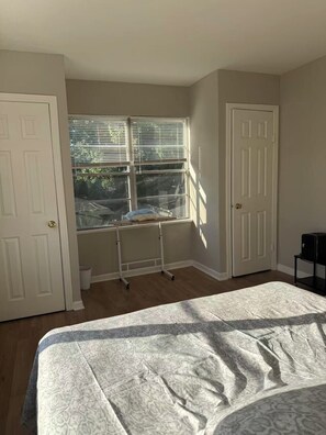 5 chambres, accès au Wi-Fi (inclus), literie fournie