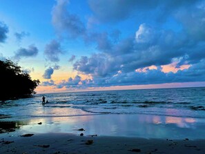Cabana, 1 quarto, sacada, vista para o jardim | Praia
