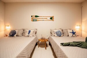 Desk, laptop workspace, iron/ironing board, free WiFi