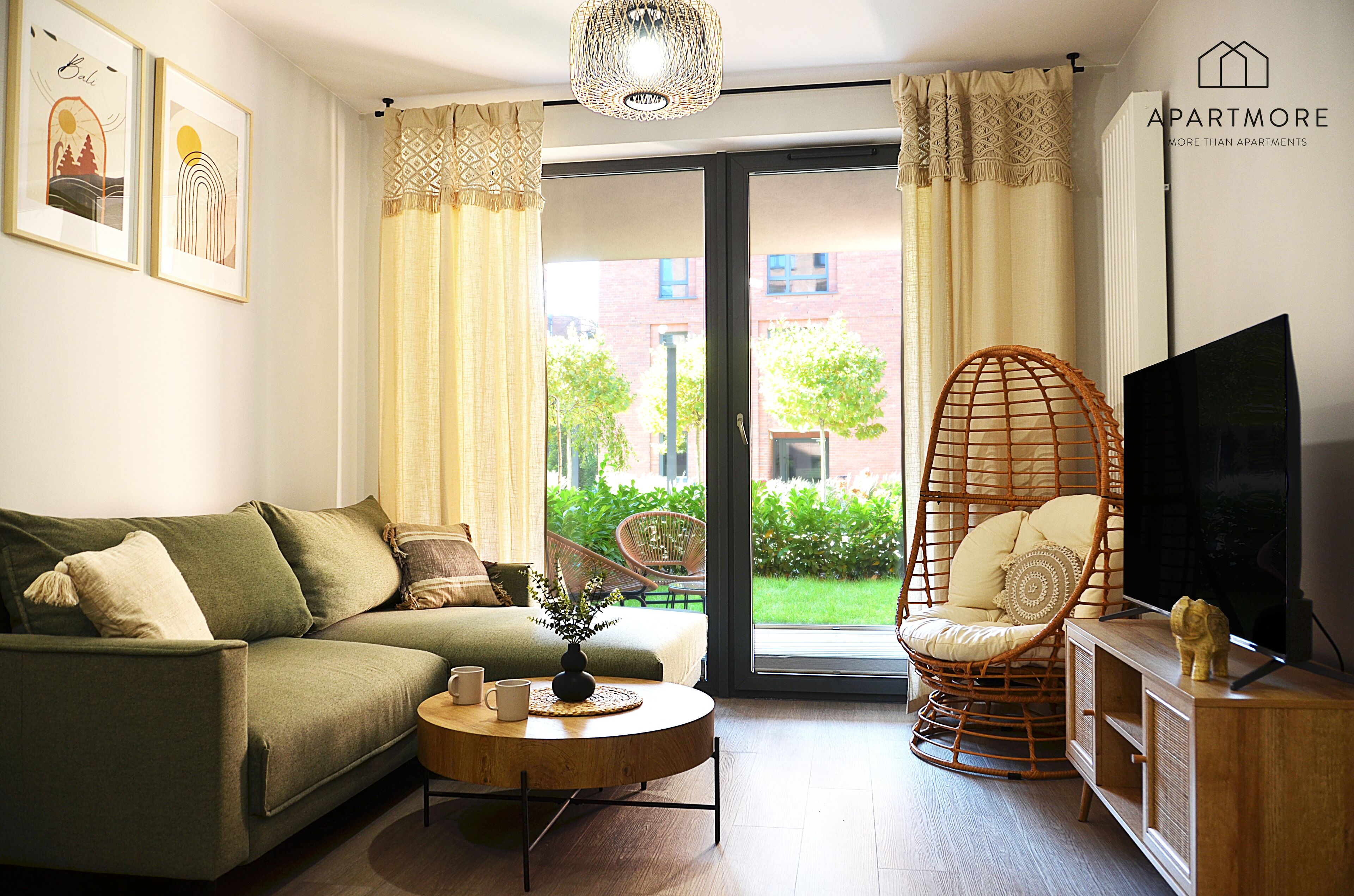 Superior Apartment, Garden View | Living room