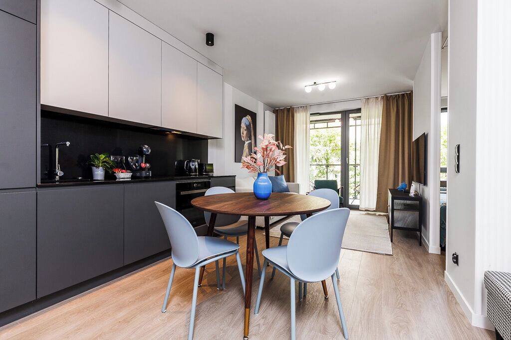 Deluxe Apartment | Private kitchenette | Full-size fridge, oven, stovetop, dishwasher