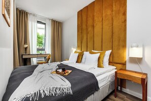 Deluxe Apartment | Hypo-allergenic bedding, individually decorated, individually furnished - City Center - Łąkowa street by Apartmore (Gdańsk)