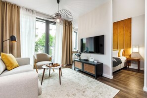 Deluxe Apartment | Living room