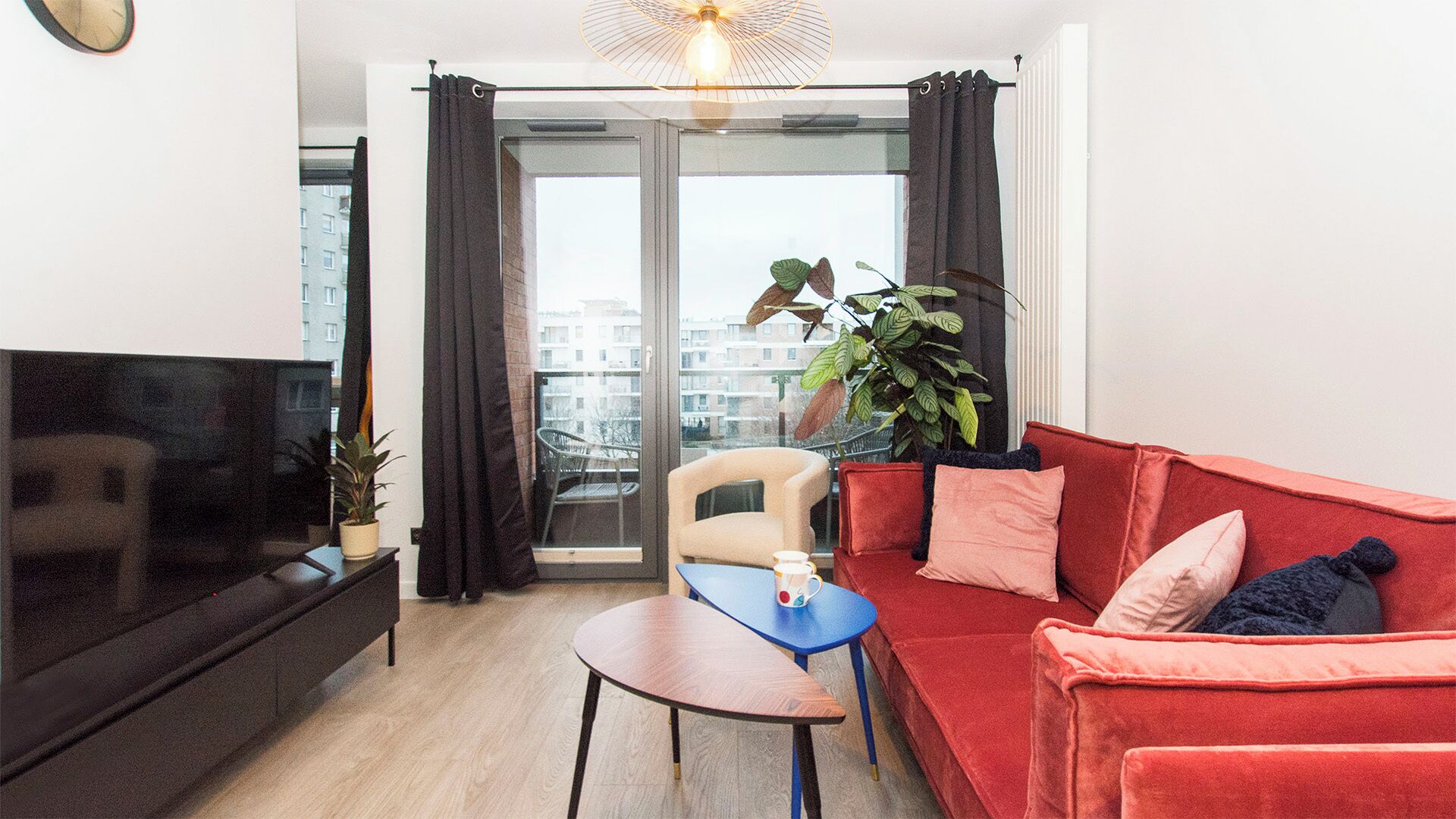 Deluxe Apartment | Living room