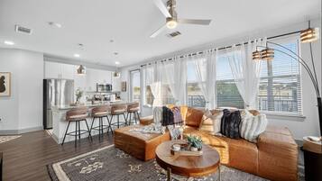 Televisión y biblioteca musical