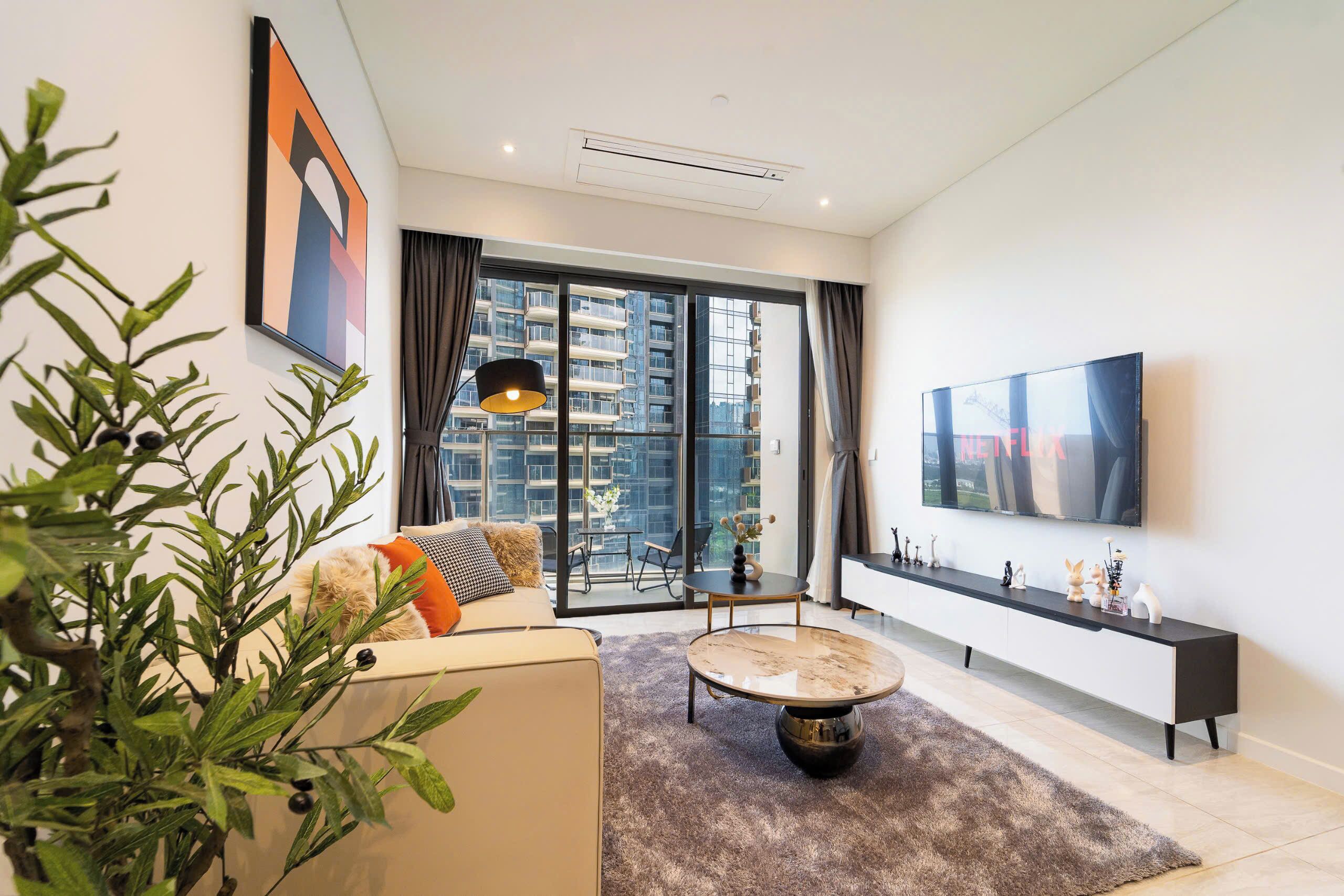 Executive Apartment, 2 Bedrooms, Balcony, City View | Memory foam beds, desk, laptop workspace, blackout drapes