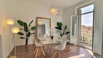 Comfort Apartment, Air conditioning | Living area