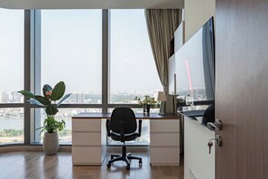 Appartement Majestueux, 4 chambres, balcon, vue ville