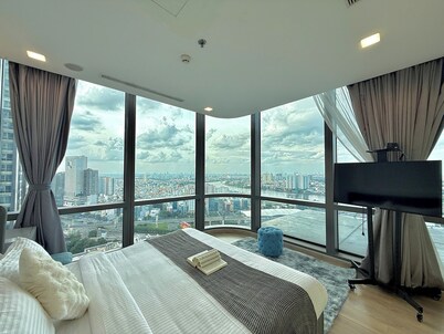 Premier Landmark 81 SomiLuxstay