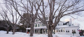 Mock Manor at The Preserve at Chocorua – A Laid-Back Luxury Winter Retreat