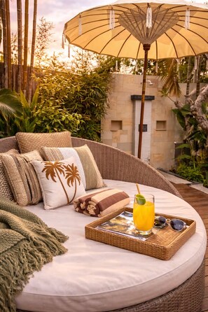 Luxury Villa, Pool View | Garden view - Villa St Calyx by DVH Luxe Retreats 3BR (Canggu)